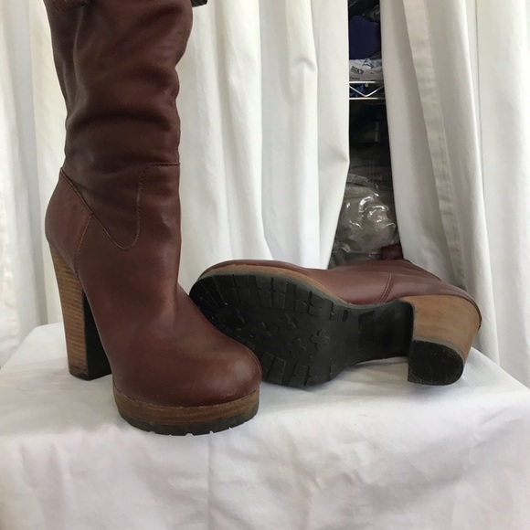 Boots - Picture 2 of 2